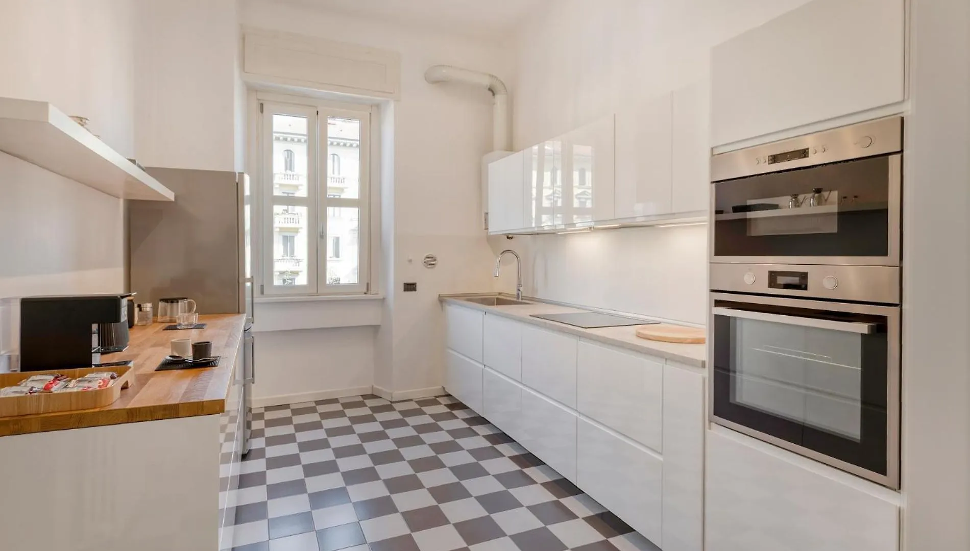 Apartment Trilocale Corso Plebisciti - Dateo Milan