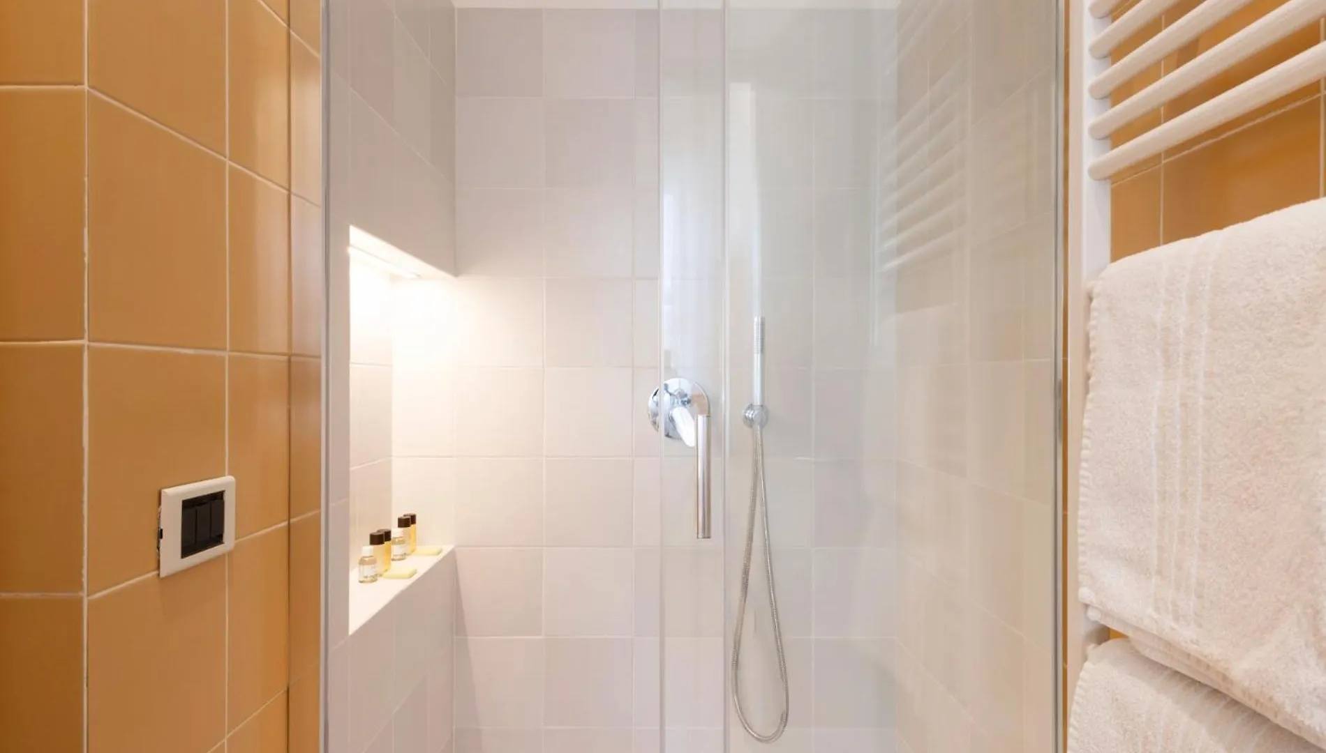 Apartment Trilocale Corso Plebisciti - Dateo Milan