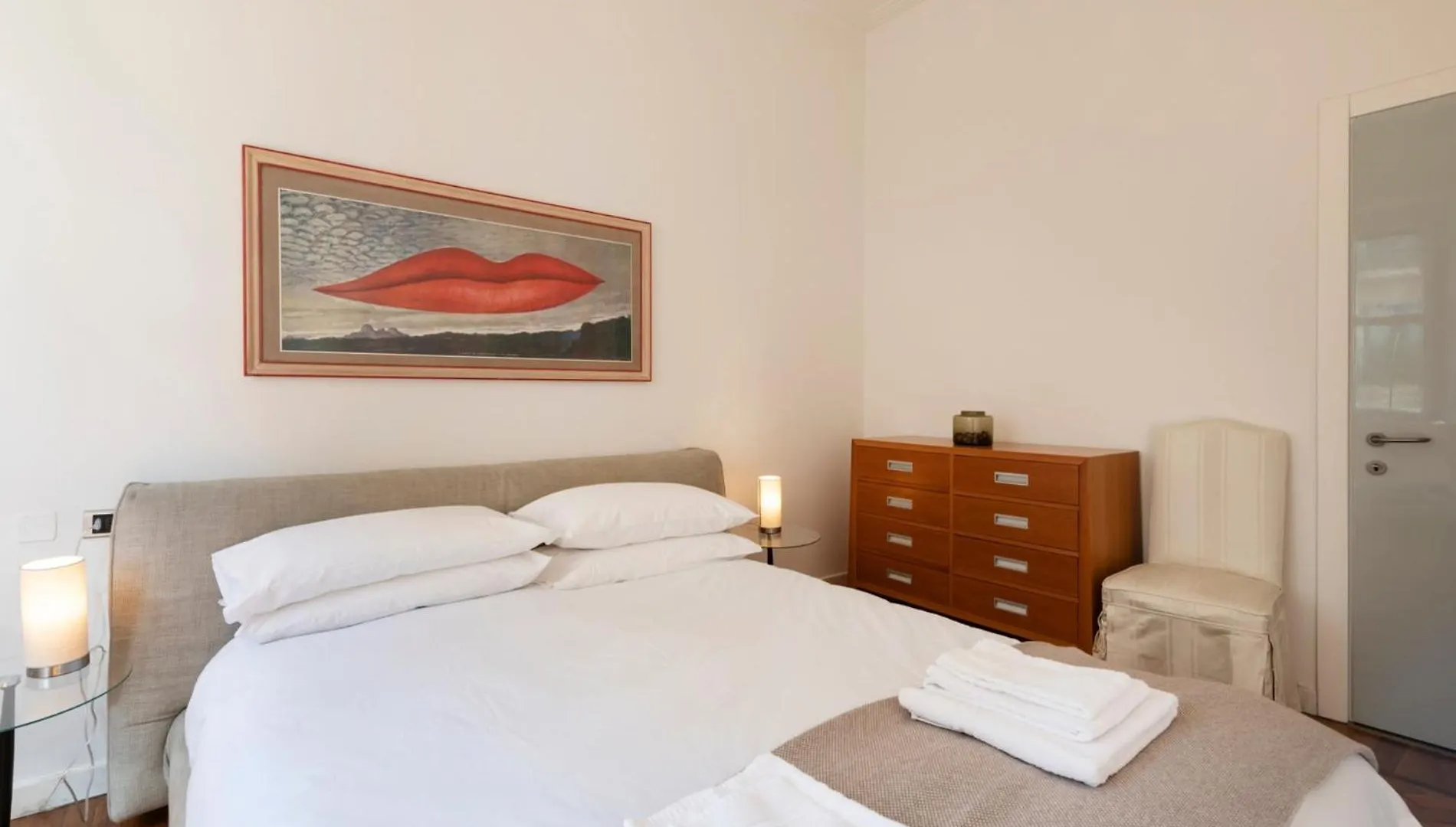 Apartment Trilocale Corso Plebisciti - Dateo Milan